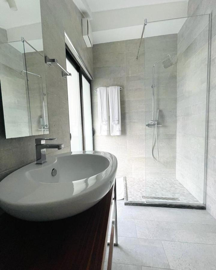 Vila Shard Boutique Hotel 티라나 외부 사진