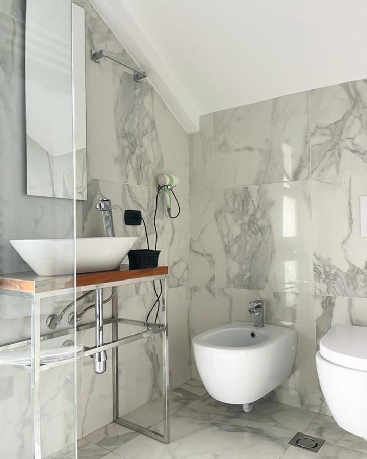 Vila Shard Boutique Hotel 티라나 외부 사진