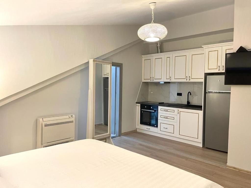 Vila Shard Boutique Hotel 티라나 외부 사진
